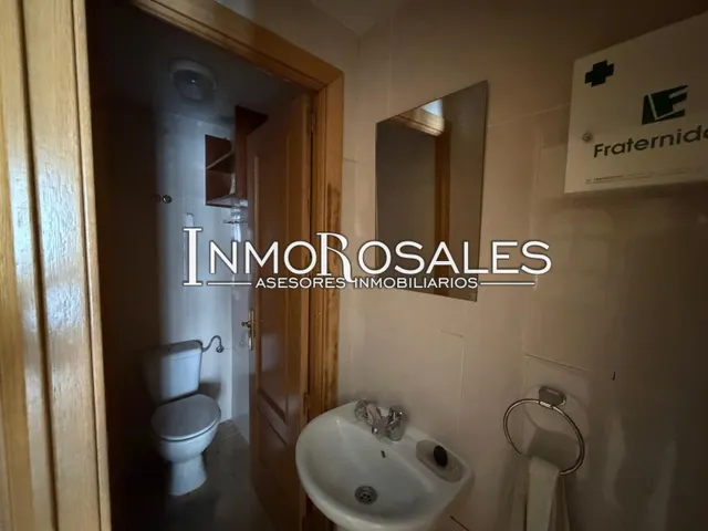 MAGNIFICO LOCAL CON POSIBILIDAD CAMBIO DE USO — 13