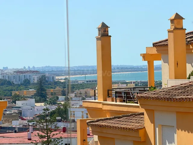 ESPECTACULAR ÁTICO CON VISTAS PARA LARGA TEMPORADA - foto 2