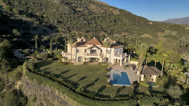 Chalet 5 habitaciones 720m² en venta - Costa del Sol — 41