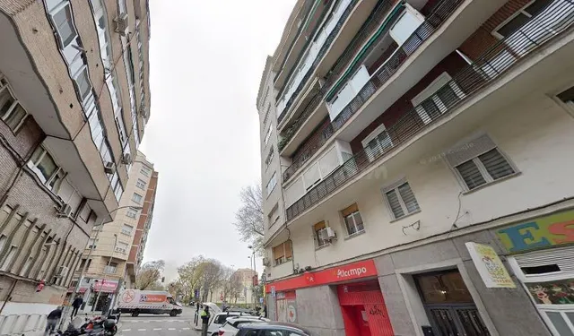 Se venden dos Locales OKUPADOS en Marcenado 46 Madrid, (Madr - foto 4