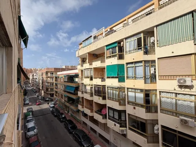 Apartamento 2 habitaciones 79m² en venta - Estacion de autobuses — 24