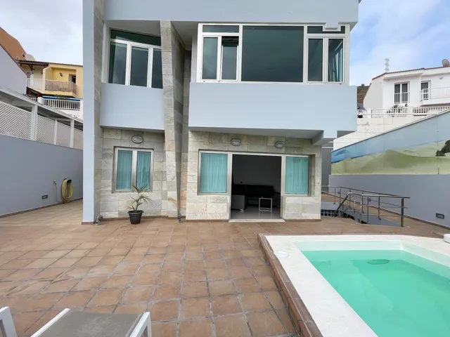 Villa con piscina privada en exclusiva zona residencial de Arguineguin, Loma 2 — 6