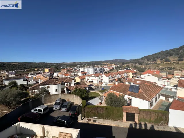 GRAN CASA MULTIGENERACIONAL DE 358 M2, A 7 KM DE LA PLAYA —  - foto 2