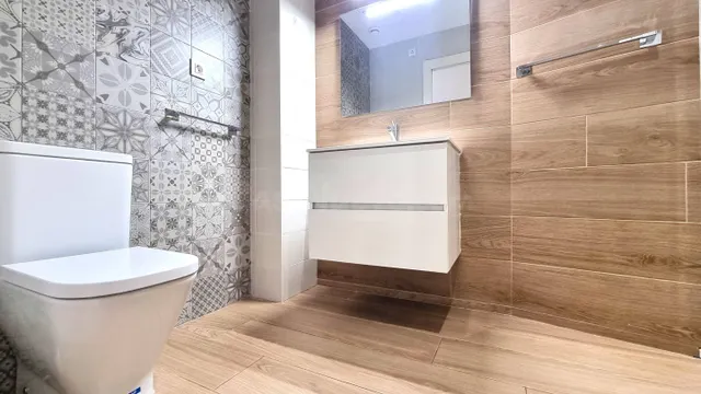 Piso de 2 habitaciones amueblado de alquiler en Reus — 4