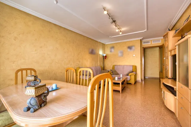 BONITO PISO ZONA VICENTE SAVALL — 4