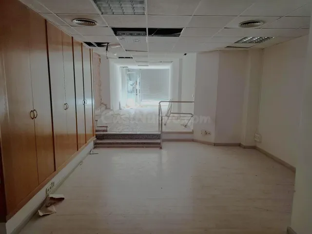 Local comercial 194m² en alquiler - Ensanche-Diputación — 12