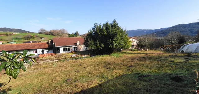 Casa y terreno de 3.000 m2. — 13