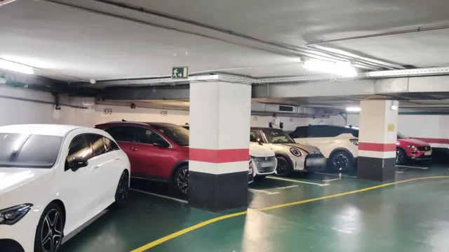 Parking 7m² en alquiler - Eixample — 16