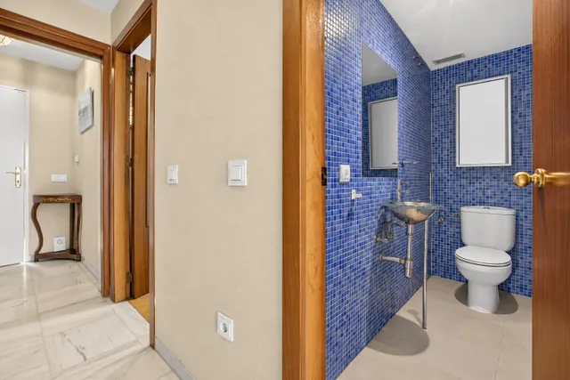Casa adosada en venta en los bermejales — 26