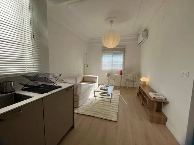 Alquiler temporal junto a abastos – reforma integral a estrenar, 3 habitaciones y ascensor — 23