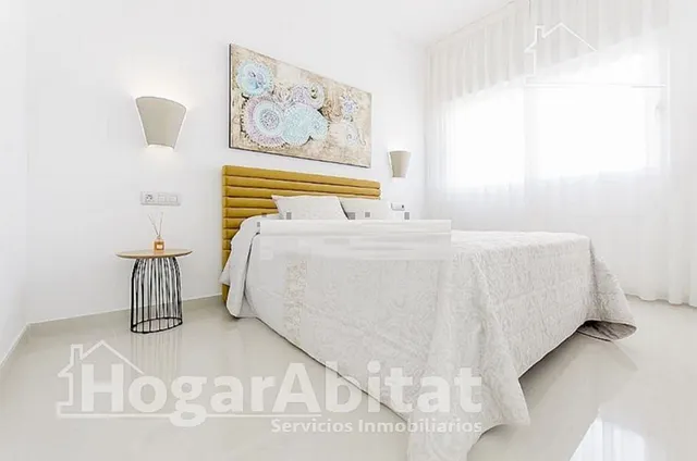 MARAVILLOSO CHALET CON JARDÍN, PISCINA Y GARAJE — 35