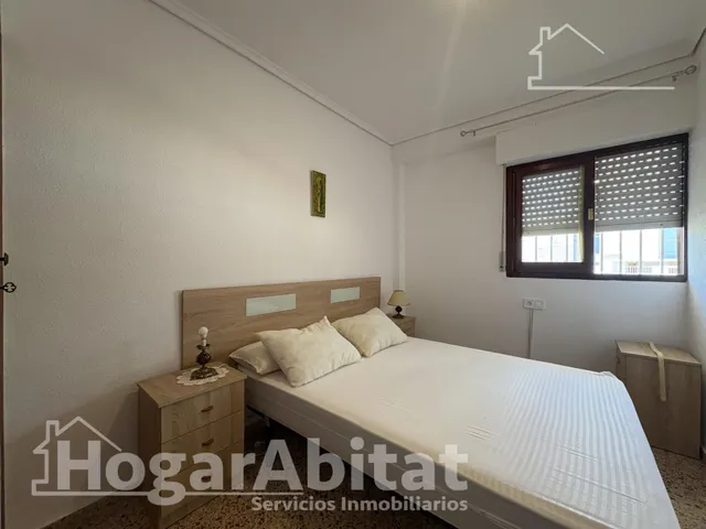 APARTAMENTO CON DOS BALCONES Y GARAJE CERCA DE LA PLAYA — 13