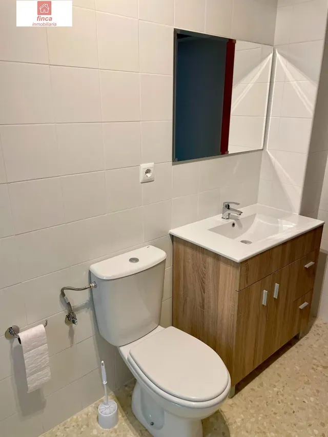 ALQUILER PISO EN BADAJOZ, DETRAS HOSPITAL UNIVERSITARIO, PISO SIN AMUEBLAR, COCINA AMUEBLADA Y EQUIPADA, CLIMATIZADO, CON ASCENSOR Y GARAJE, LUMINOSO — 9