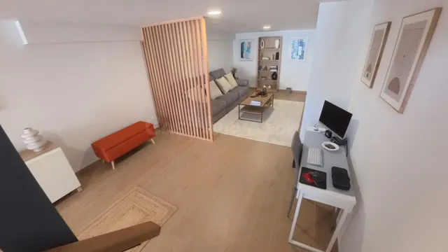 Adosado reformado de tres habitaciónes más apartamento con parking y piscina comunitaria. — 7