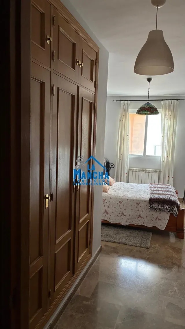 *320.000€* inmobiliaria la mancha vende piso en el centro de Albacete-carretas — 40