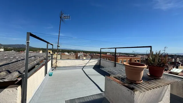 Piso de 2 habitaciones con balcón — 18