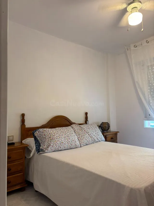 se vende un piso de 1 dormitorio en comunidad con parque y los cesped en Mar Azul de Torrevieja — 8