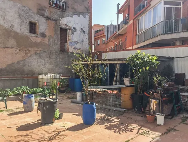 TERRENO URBANO EN RIPOLLET CON PARKING — 5