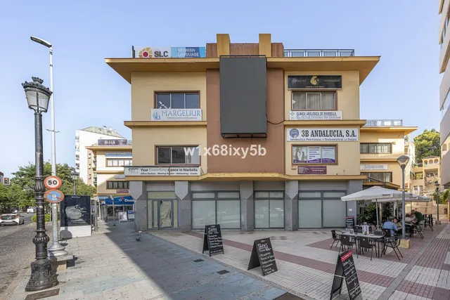 Local comercial 2 habitaciones 57m² en venta - Marbella — 20
