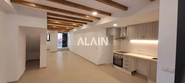 DUPLEX EN LA ZONA DE EXTRAMUROS * TOTALMENTE REFORMADO MUY B