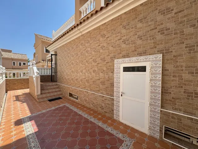 Casa 3 habitaciones 91m² en venta - Urbanizaciones — 5