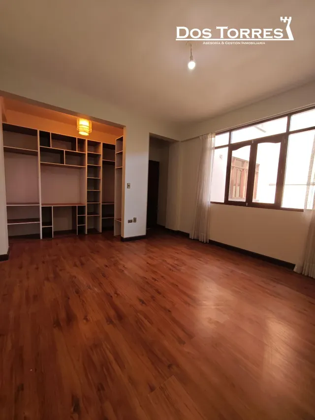 Bs.-3.500 En alquiler Amplio Departamento de 3 dormitorios, garaje y patio, proximo al IC NORTE (MELCHOR) — 21