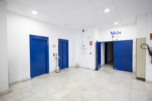 Oficina en venta en Avenida de la Albufera 323, Madrid — 22