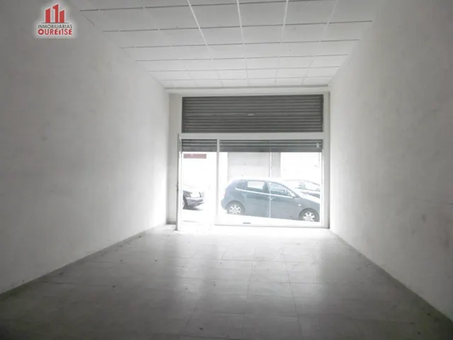 LOCAL COMERCIAL EN LA ZONA DE LAS LAGUNAS - foto 4