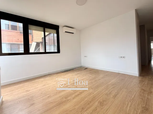 AMPLIA Y LUMINOSA VIVIENDA EN ALQUILER EN AVENIDA ÓSCAR ESPLÁ CON PARKING — 17