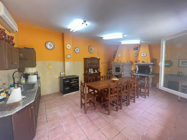 ESPECTACULAR FINCA CON CHALET A 5 MIN DE PONFERRADA — 46
