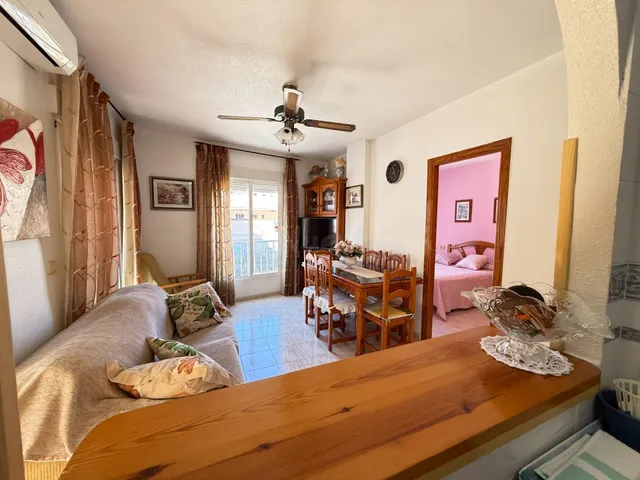 APARTAMENTO EN ESQUINA DE 2 DORMITORIOS A 500 M DE LAS PISCI - foto 3