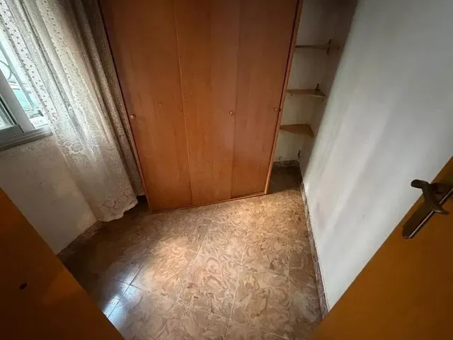 CHALET ADOSADO A REFORMAR, ESQUINERO CON SALIDA A DOS CALLES — 19