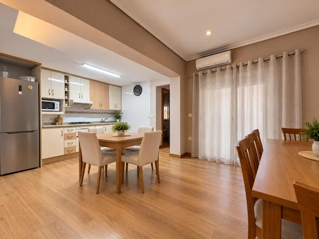 100 m2 de patio. Y sí, la casa también está a la altura — 6