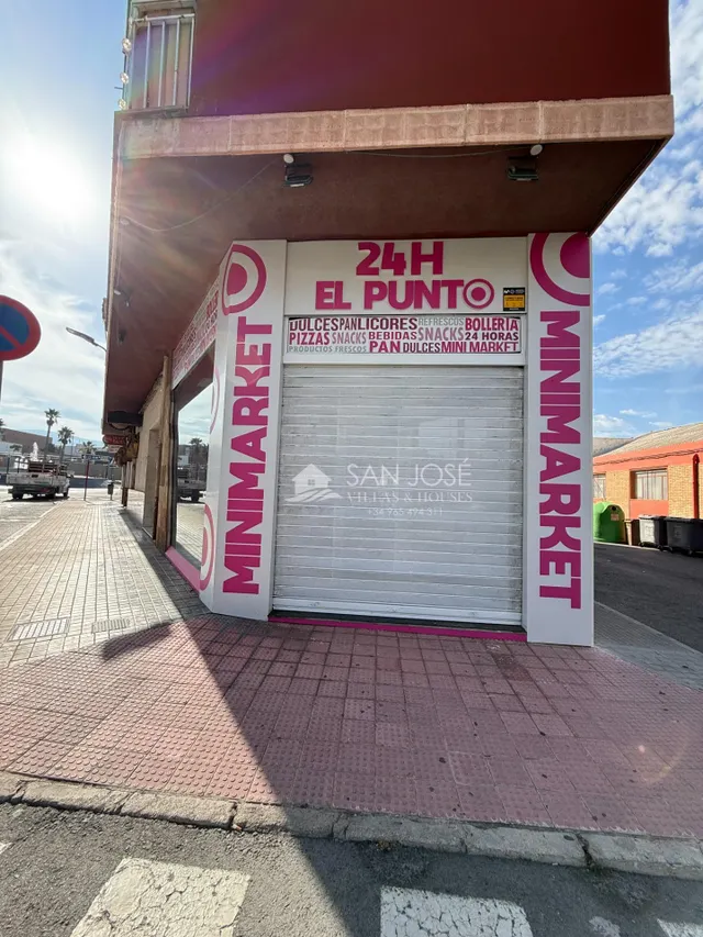 Se vende local comercial en Petrer zona carrefour — 12