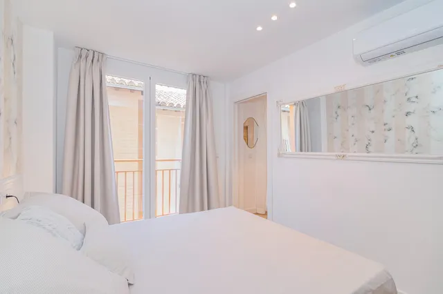 Edificio premiun gran lujo  nuevo totalmente reformado y equipado con mobiliario exclusivo  en el centro de Granada — 35