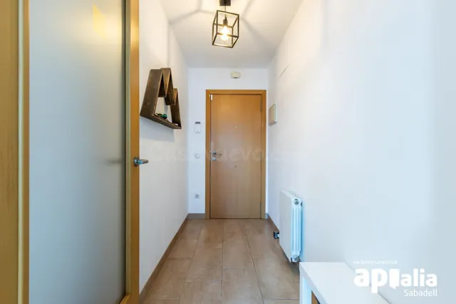 Ático dúplex de 120 m2 con terraza íntima y vistas despejada - foto 5