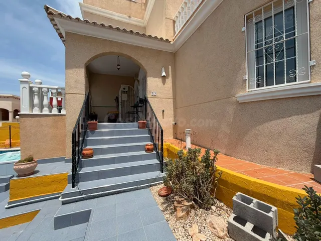 CHALET INDEPENDIENTE REFORMADO EN LOS ALTOS - foto 4