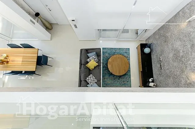 MARAVILLOSO CHALET CON JARDÍN, PISCINA Y GARAJE — 28