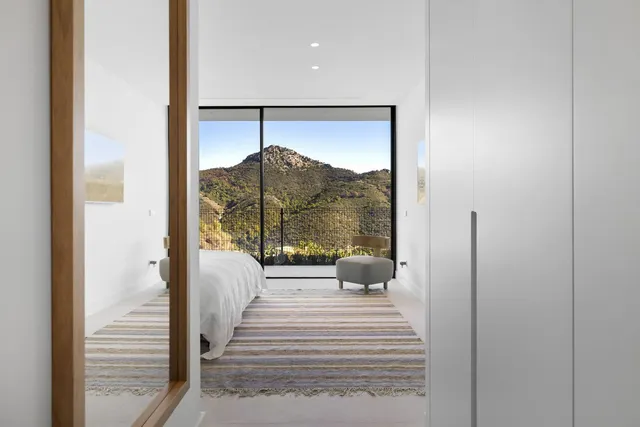Villa 6 habitaciones 480m² en alquiler - Costa del Sol — 39