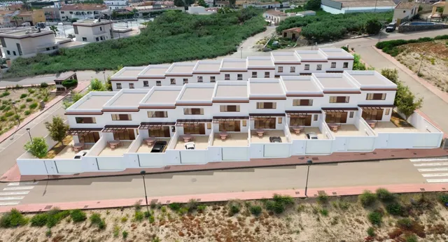 Duplex 3 dormitorios de nueva construcción en el Real de Ant - foto 3