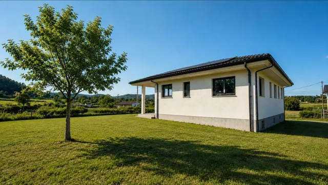 CASA INDEPENDIENTE CON GRAN POTENCIAL EN BÁRCENA DE CICERO.- - foto 2
