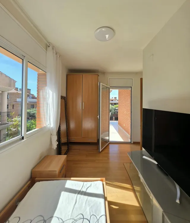 CASA ADOSADA DE 6 habitaciones EN VILAFORTUNY — 31