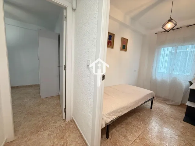 Piso de 80 m2 de 3 habitaciones en zona ciudad de asís de Alicante: 2ª planta sin ascensor — 23