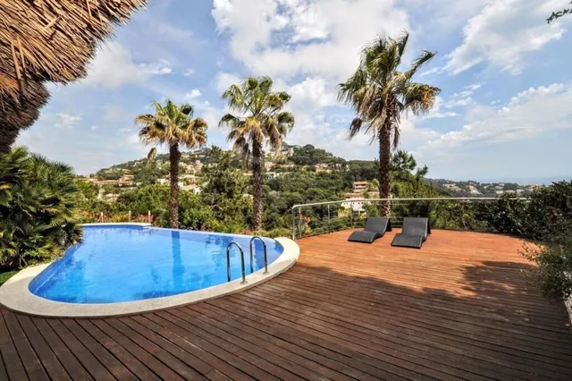 Chalet Independiente en Lloret de Mar — 38