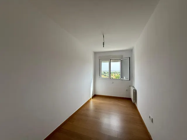 PISO DE 3 habitaciones EN ZONA NORTE — 18