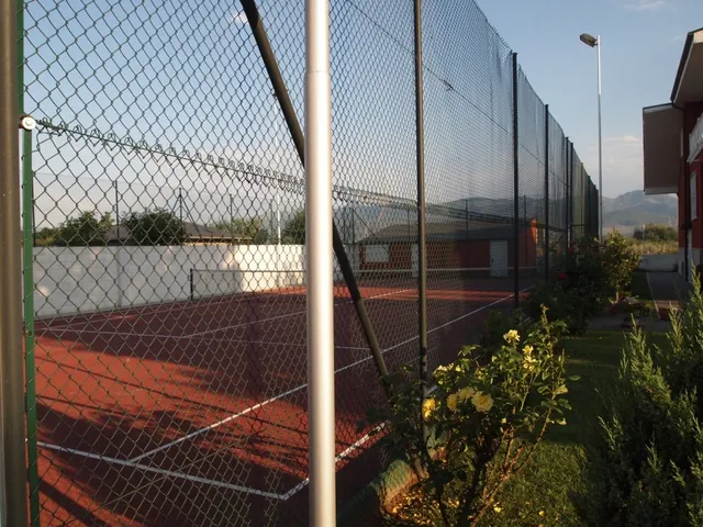 CHALET INDEPENDIENTE EN CARRACEDELO — 34