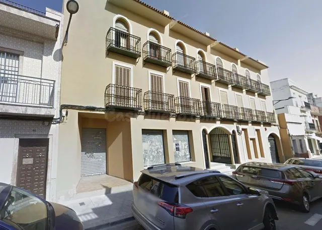 LOCAL COMERCIAL EN DOS HERMANAS