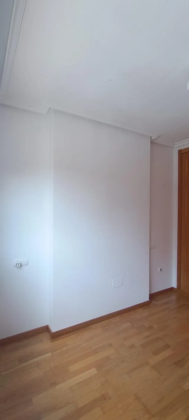 Oportunidad con TERRAZA en Juan Carlos I — 43