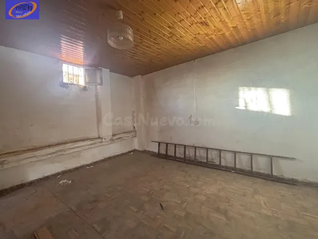 CASA PARA REFORMAR A TU GUSTO EN UTIEL - foto 4