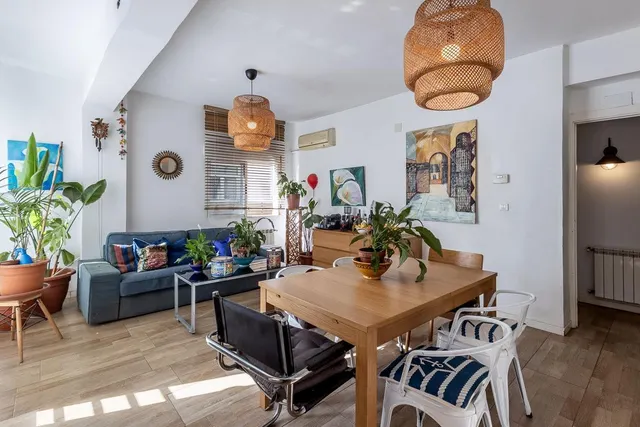 PISO REFORMADO EN VENTA · PEDRO ANTONIO DE ALARCÓN · GRANADA — 3
